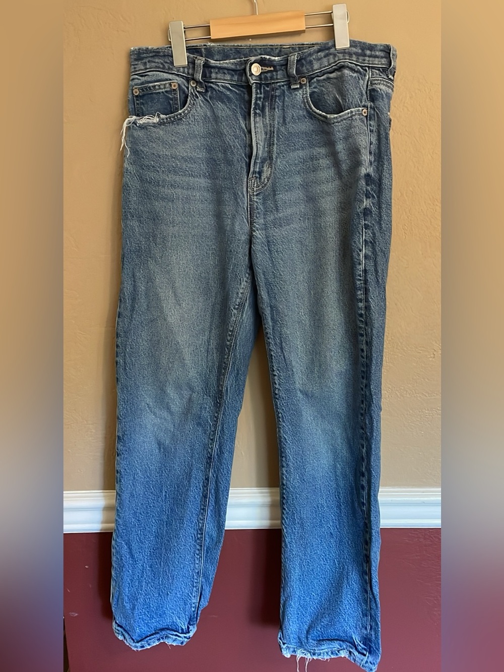 AE straight leg jeans